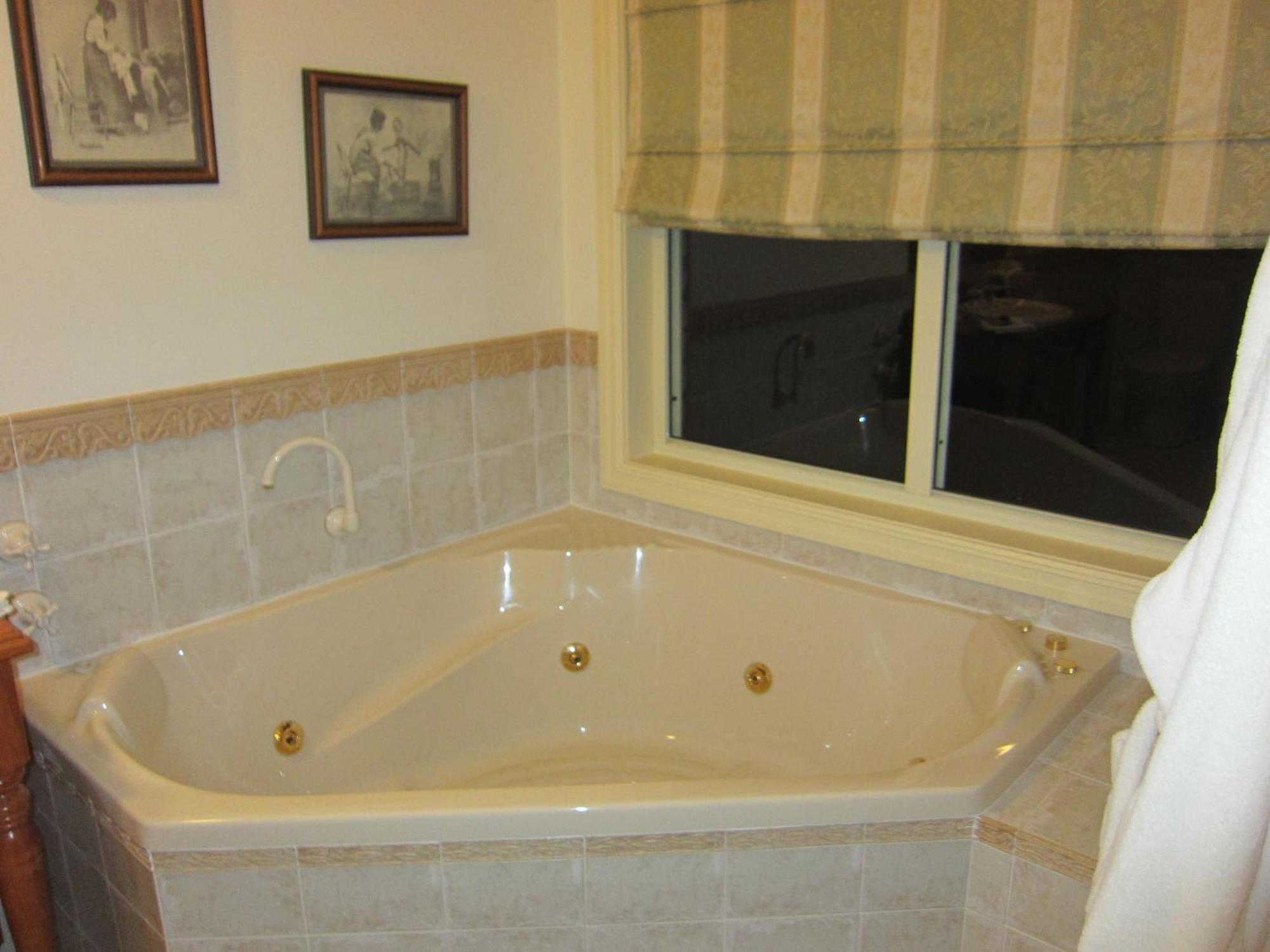 Pericoe Retreat Bed & Breakfast Dubbo Dış mekan fotoğraf